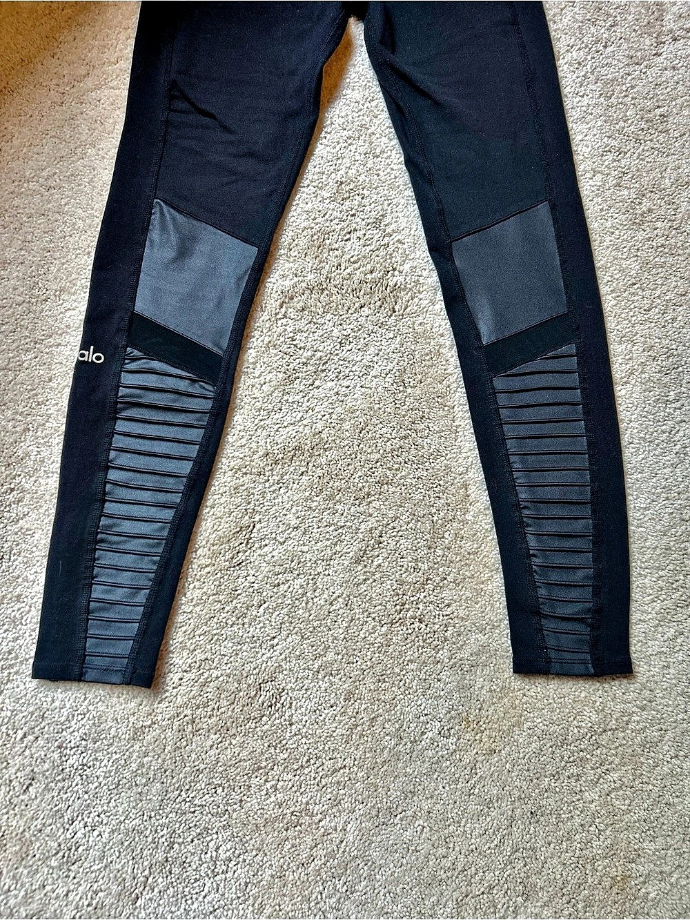 alo Black Moto Leggings Size Small NWT